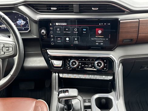 Used 2024 GMC Sierra 1500 Denali Ultimate image 30