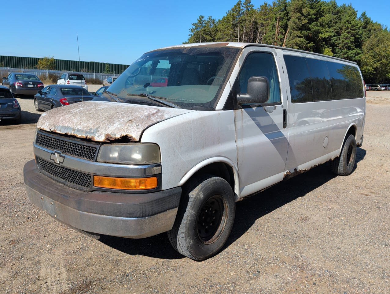 Used 2008 Chevrolet Express 3500 Extended Passenger w/ LT Preferred Equipment Group RWD image 1