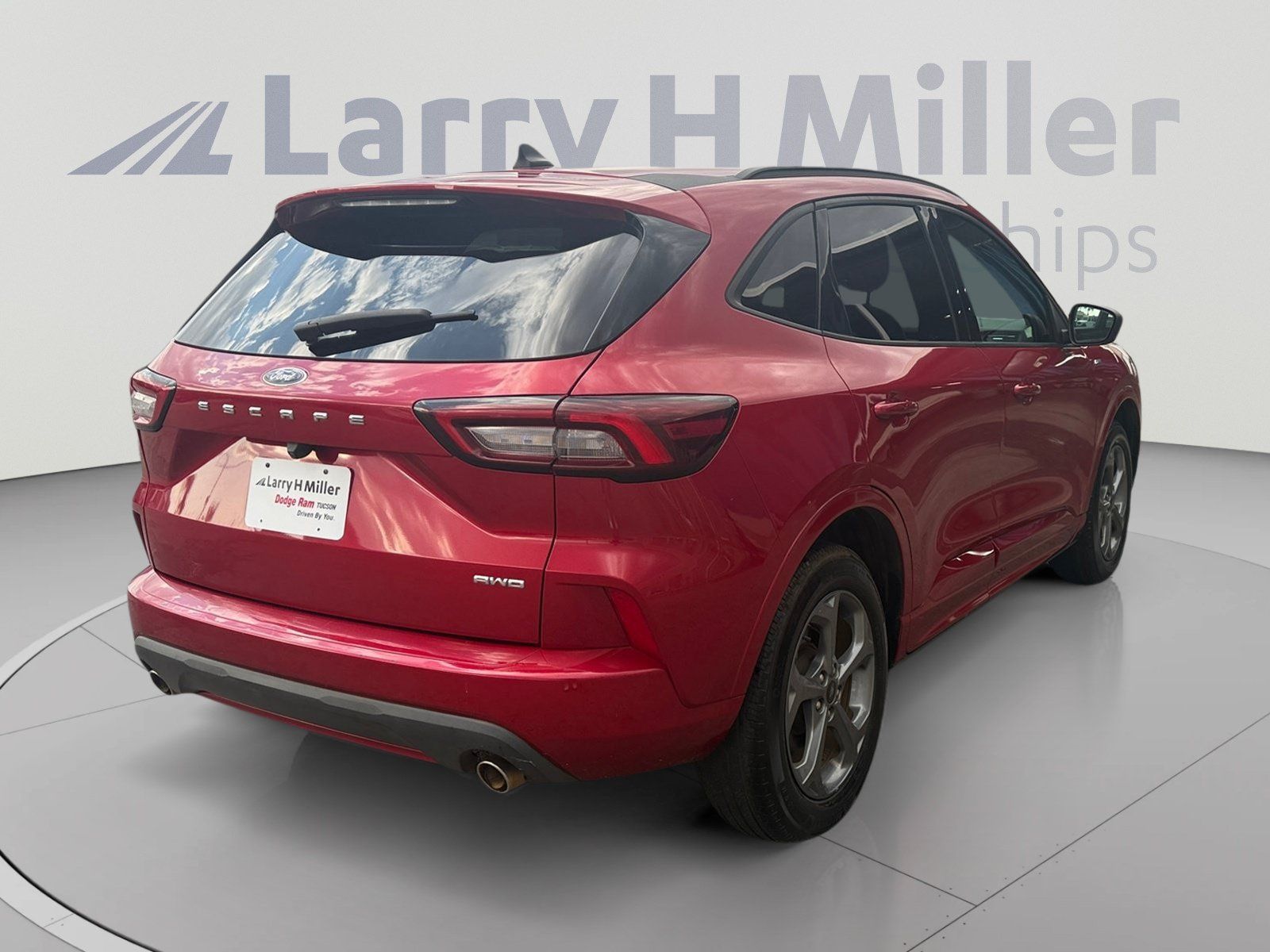 Used 2024 Ford Escape ST-Line AWD/4WD image 5