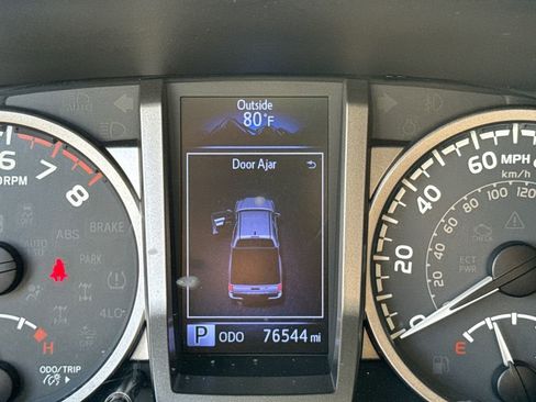 Used 2019 Toyota Tacoma SR5 image 28