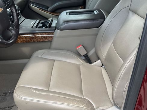 Used 2020 Chevrolet Tahoe Premier AWD/4WD image 13