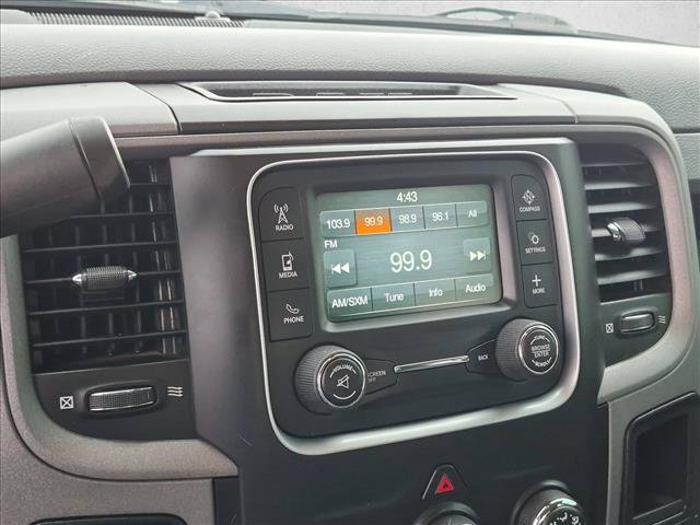 Used 2016 RAM 2500 Tradesman w/ Chrome Appearance Group AWD/4WD image 12