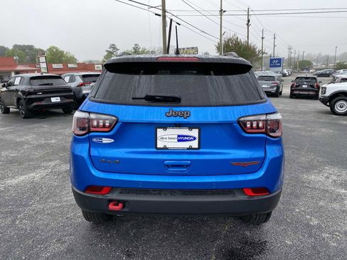 Used 2024 Jeep Compass Trailhawk AWD/4WD image 6