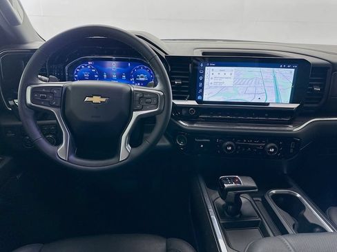 Used 2024 Chevrolet Silverado 1500 LTZ AWD/4WD image 22