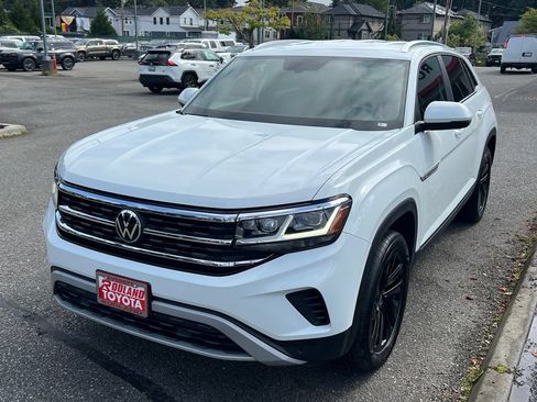Used 2023 Volkswagen Atlas Cross Sport SE w/ Black Wheel Package AWD/4WD image 4