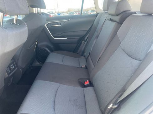 Used 2025 Toyota RAV4 XLE image 27