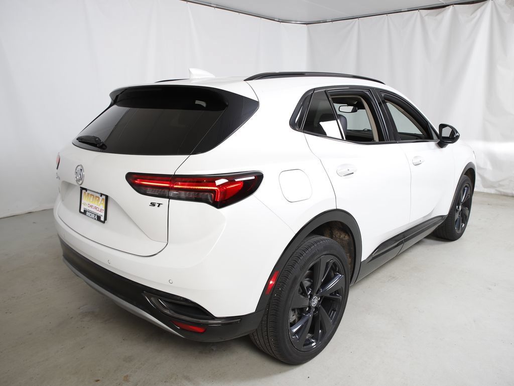 Used 2023 Buick Envision Essence w/ Sport Touring Package AWD/4WD image 3