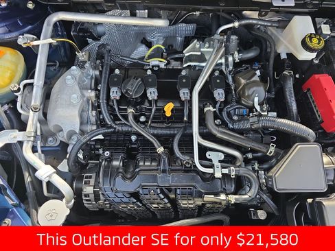 Used 2022 Mitsubishi Outlander SE image 38