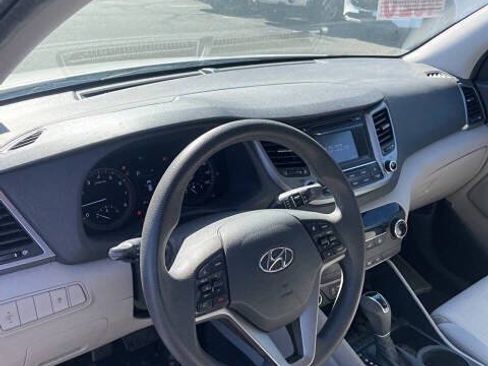 Used 2017 Hyundai Tucson SE FWD image 8