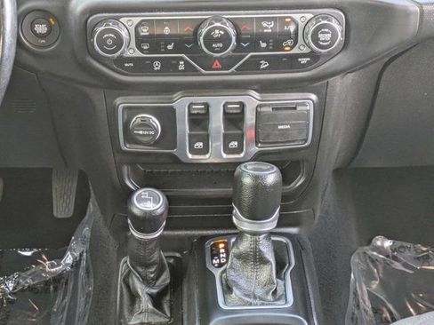 Used 2020 Jeep Wrangler Sport AWD/4WD image 20