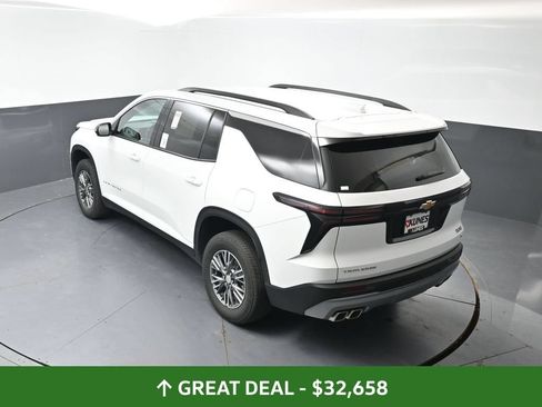 Used 2024 Chevrolet Traverse LT FWD image 50