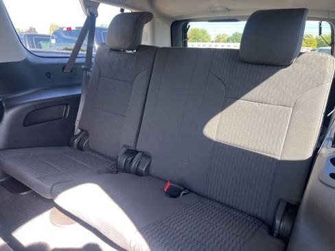 Used 2019 GMC Yukon XL SLE w/ SLE Value Package image 25