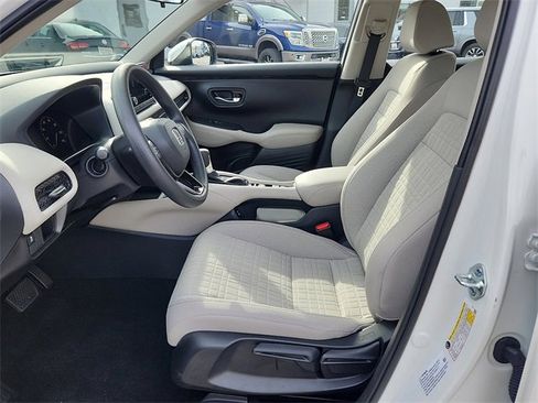 Used 2025 Honda HR-V LX image 8
