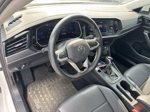Used 2024 Volkswagen Jetta SE w/ Panoramic Sunroof Package FWD image 21