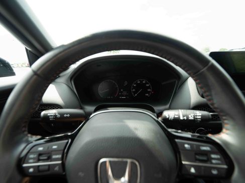 Used 2024 Honda HR-V Sport image 15
