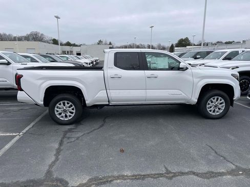 New 2026 Toyota Tacoma TRD Off-Road image 13