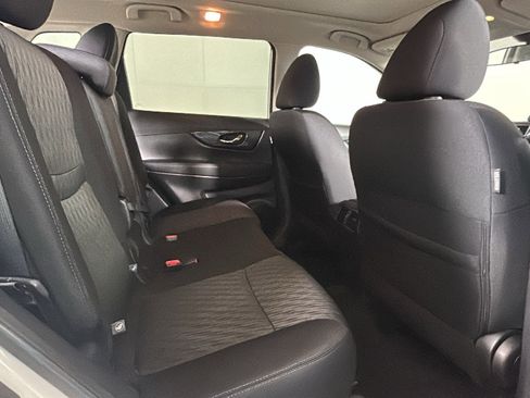 Used 2020 Nissan Rogue SV AWD/4WD image 28