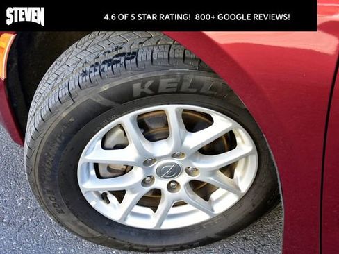 Used 2020 Chrysler Pacifica Touring-L image 33