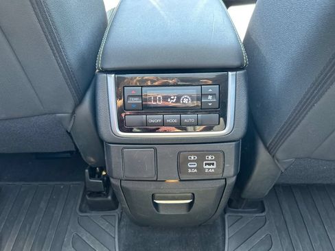 Used 2024 Subaru Ascent Onyx Edition w/ Popular Package Onyx AWD/4WD image 16