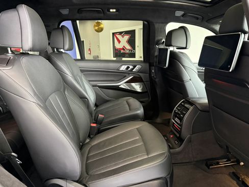 Used 2019 BMW X7 xDrive50i w/ Dynamic Handling Package image 29