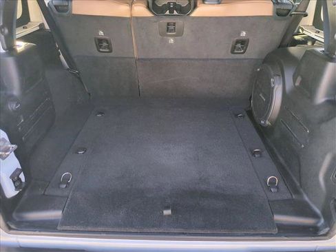 Used 2021 Jeep Wrangler Unlimited Rubicon image 6