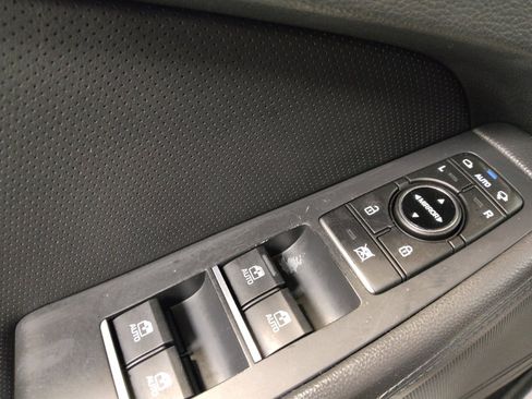 Used 2018 Genesis G80 3.8 w/ Option Group 02 image 27