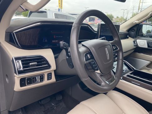 Used 2023 Lincoln Navigator L Reserve image 15