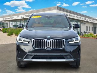 Used 2022 BMW X3 xDrive30i w/ Premium Package 2 (ZPA) video 2