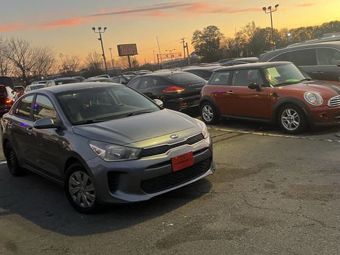 Used 2019 Kia Rio S image 8