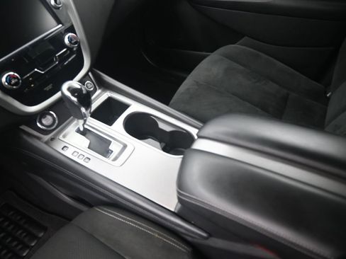 Used 2019 Nissan Murano SV image 31