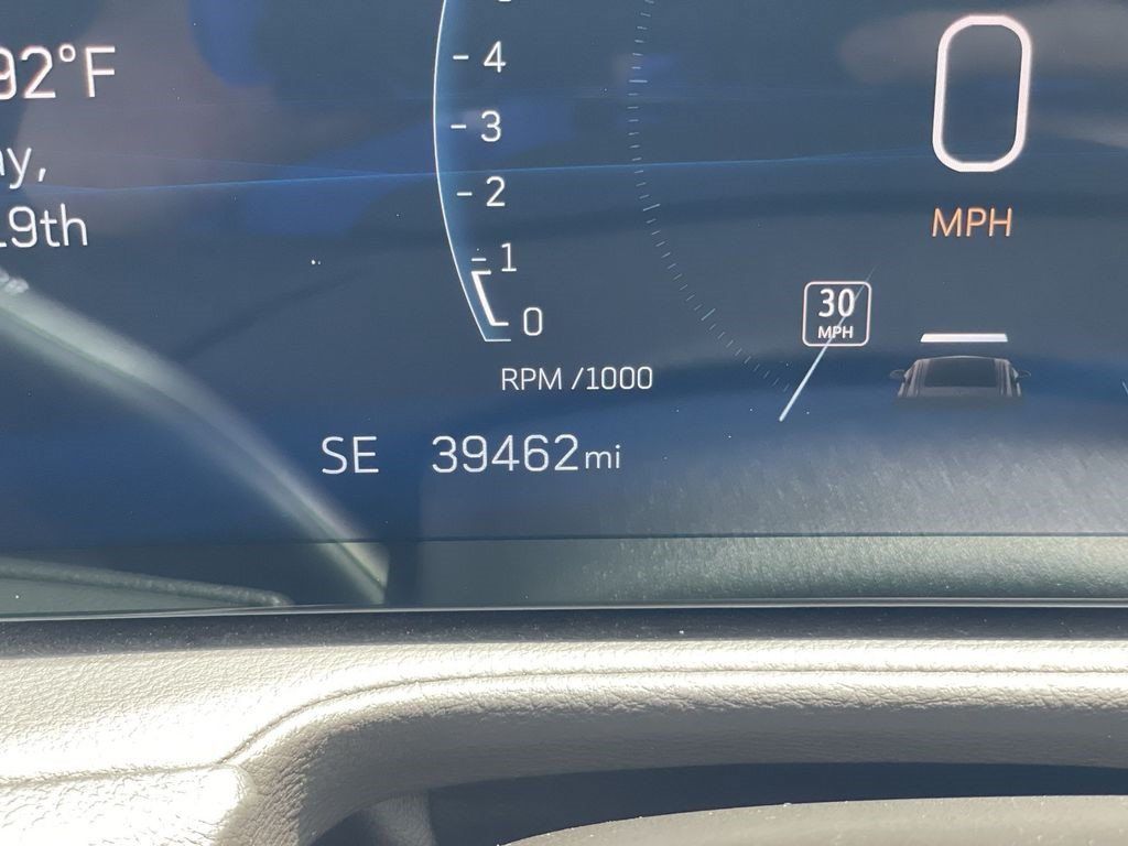 Certified 2025 Cadillac XT4 Premium Luxury FWD image 10