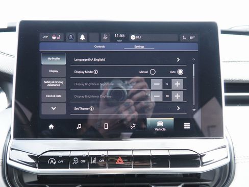 Used 2022 Jeep Compass Limited image 32