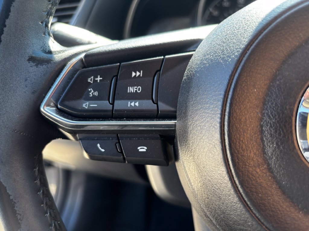 Used 2018 MAZDA MAZDA3 Touring FWD image 21