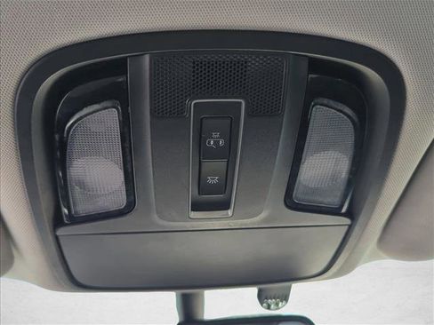 Used 2017 Kia Sorento LX w/ LX Convenience Package image 20