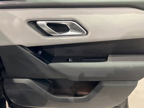 Used 2025 Land Rover Range Rover Velar S image 52
