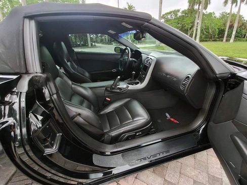 Used 2006 Chevrolet Corvette Convertible w/ Preferred Equipment Group RWD image 45