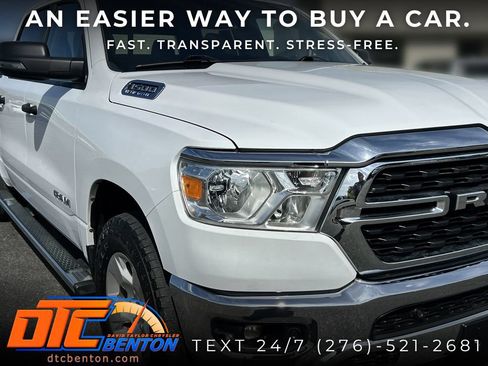 Used 2023 RAM 1500 4x4 Crew Cab image 28