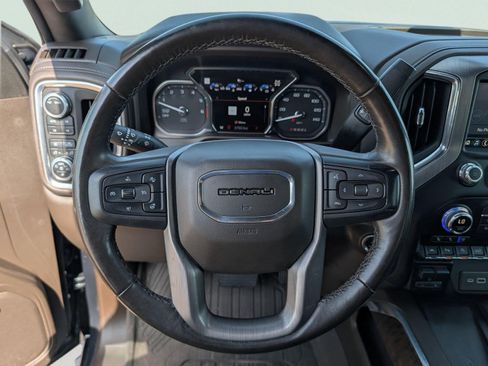Used 2021 GMC Sierra 1500 Denali w/ Technology Package AWD/4WD image 13