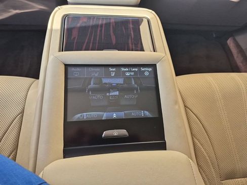 Used 2018 Lexus LS 500 w/ Luxury Package RWD image 15