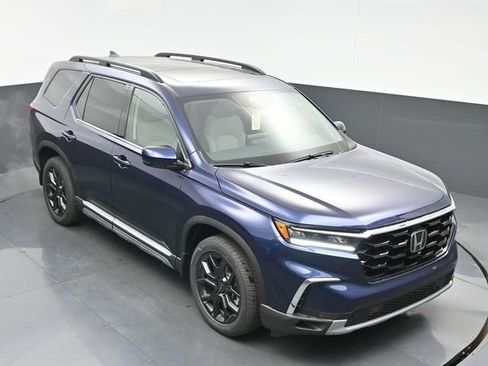 New 2025 Honda Pilot Touring image 33