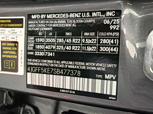 Certified 2025 Mercedes-Benz GLS 450 4MATIC w/ AMG Line Exterior image 27