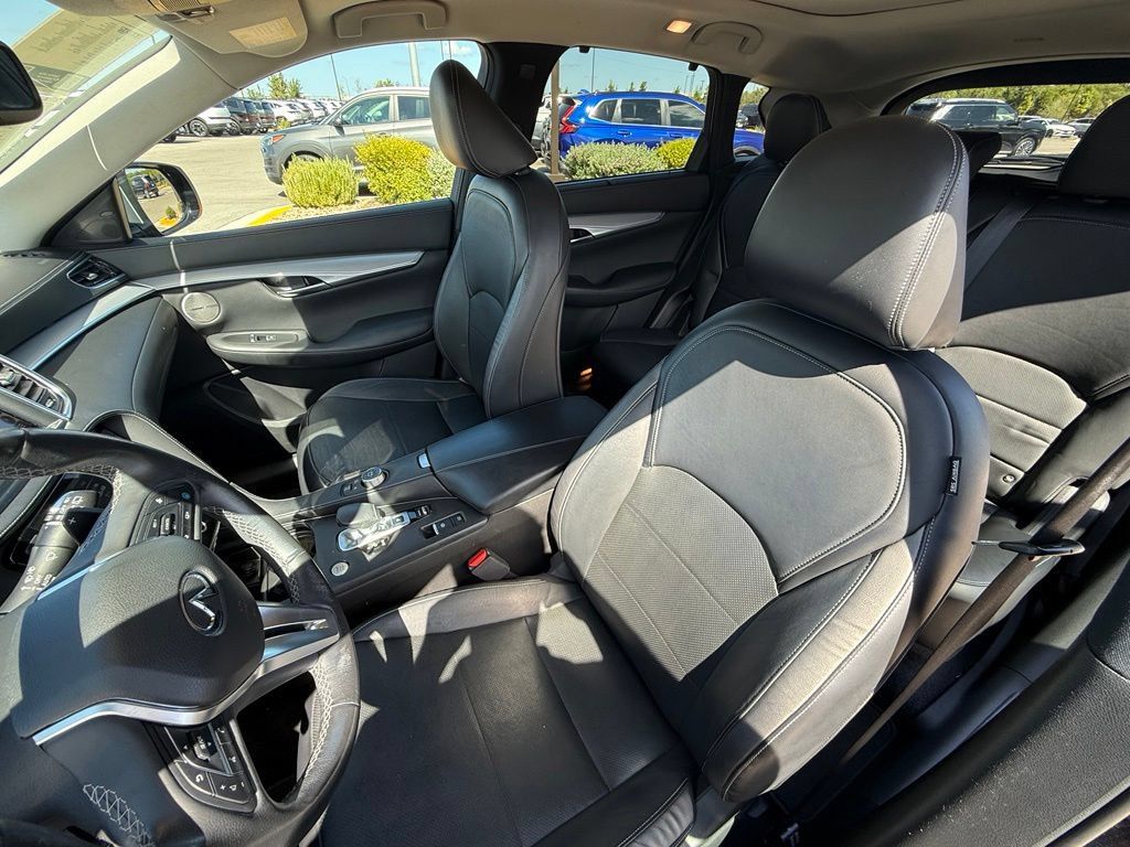 Used 2020 INFINITI QX50 Sensory w/ Proactive Package FWD image 12