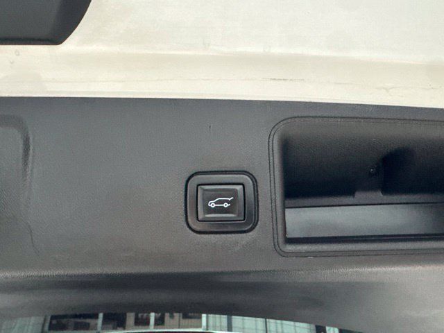 Used 2023 GMC Terrain AT4 AWD/4WD image 21