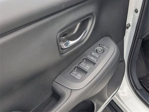 New 2026 Honda HR-V LX image 12