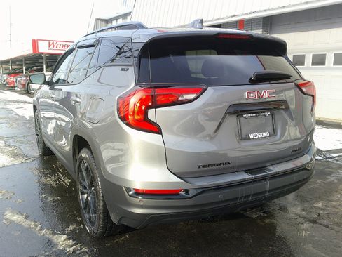 Used 2021 GMC Terrain SLT w/ Infotainment Package II image 5