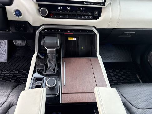 Used 2023 Toyota Tundra Capstone image 23