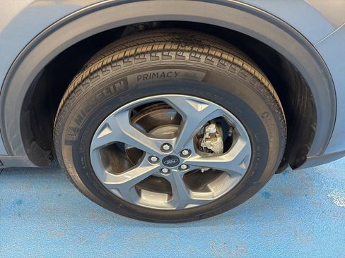 Used 2025 Ford Escape ST-Line image 3