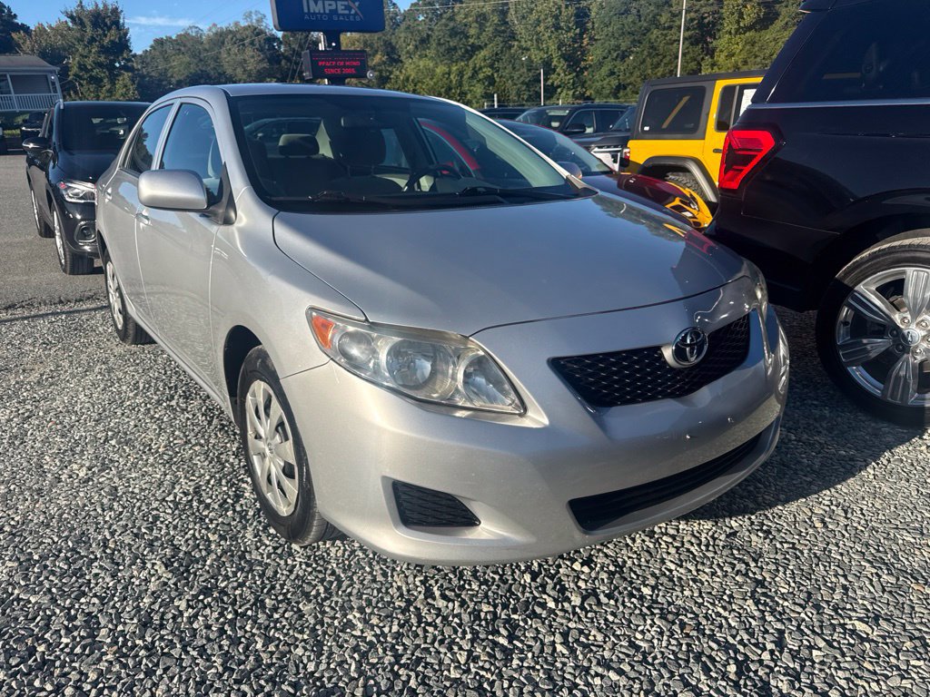 Used 2009 Toyota Corolla LE FWD image 2