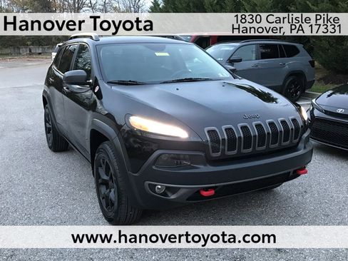 Used 2018 Jeep Cherokee Trailhawk w/ Quick Order Package 27L image 1