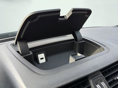 Used 2014 GMC Acadia SLT image 27